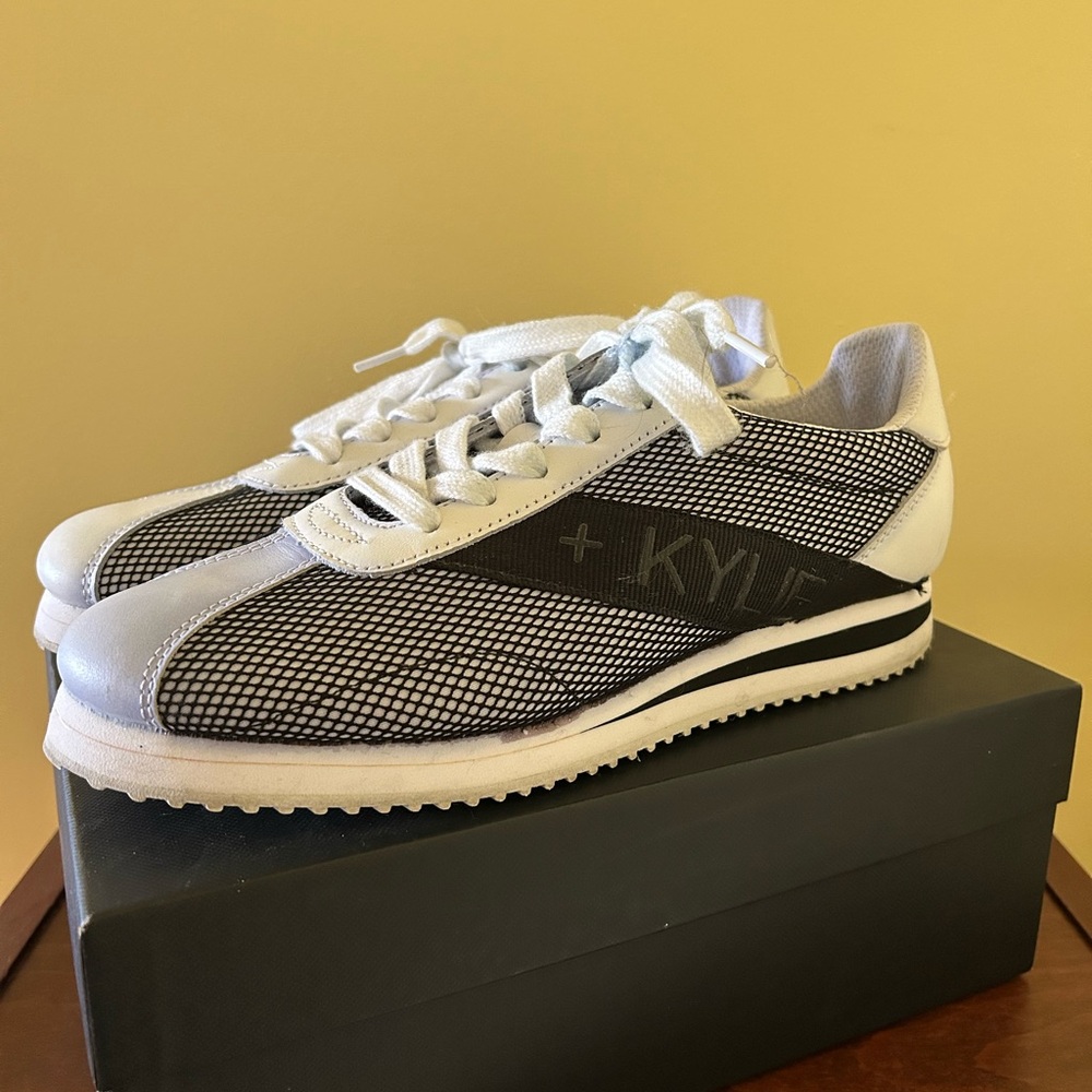 Kendall & Kylie Black and White Sneakers